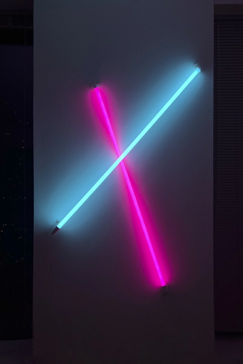 Neon tube lamp